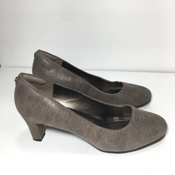 Easy Spirit Taupe Suede Pumps Size 10 - Picture 1 of 10
